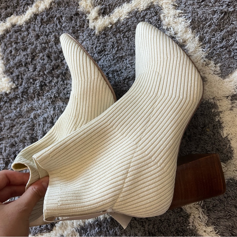 Beige sock bootie for fall!